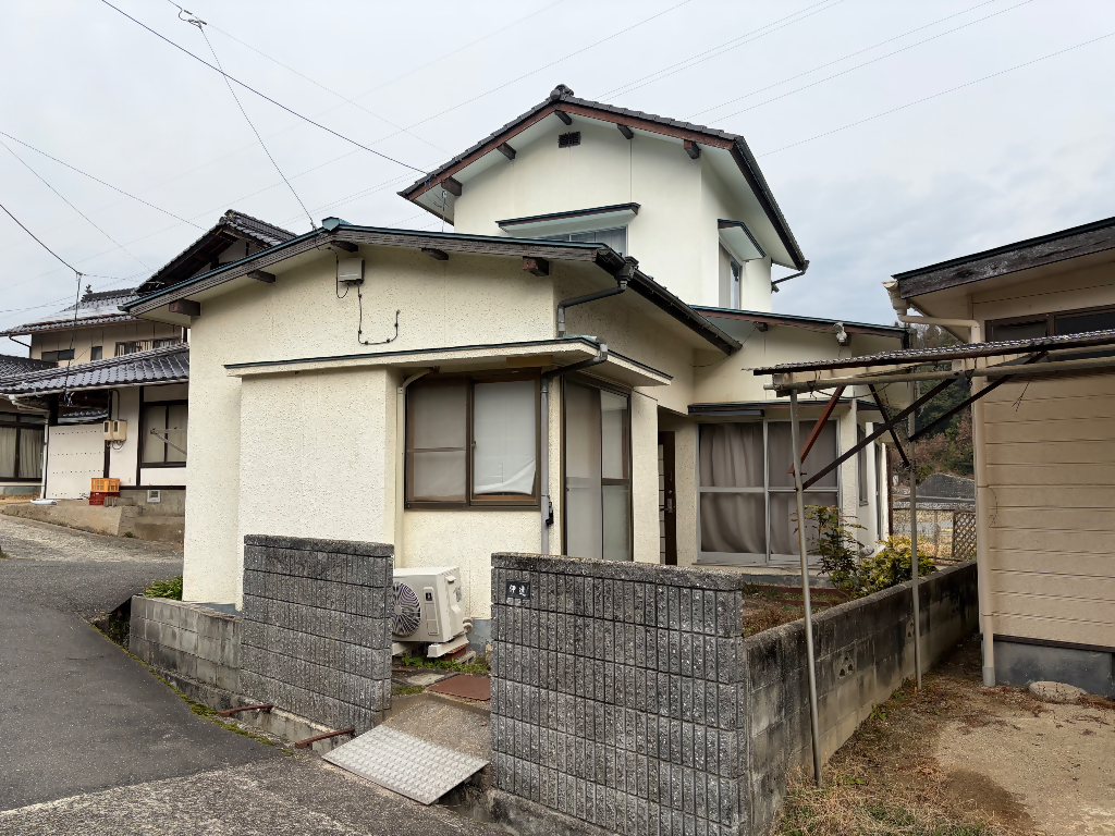 ・自然に囲まれた閑静な住宅地の物件です！
