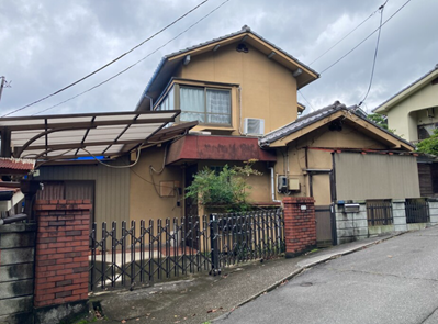 スーパ、病院、小学校が１km圏内で生活に便利なエリア！