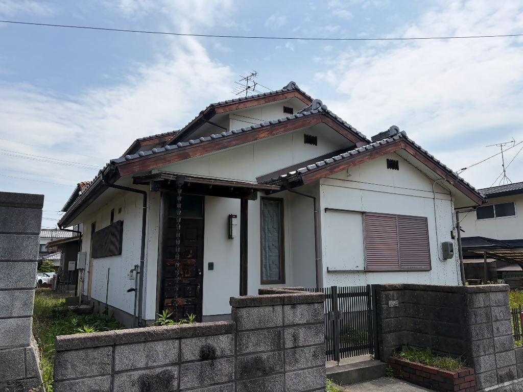海沿いエリアの閑静な住宅団地に位置する、日当たり良好な物件です！