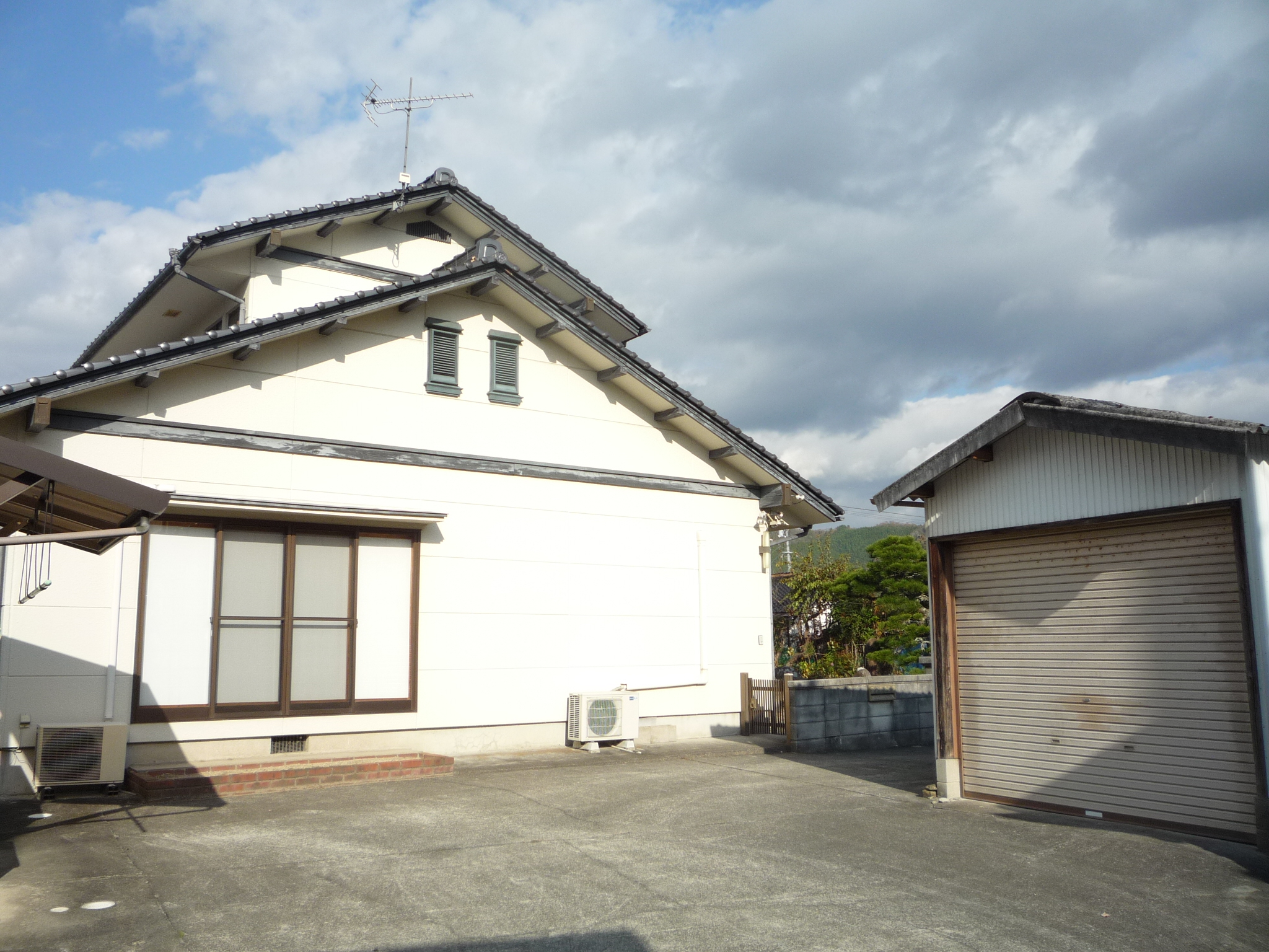 安芸高田市 吉田町吉田 4