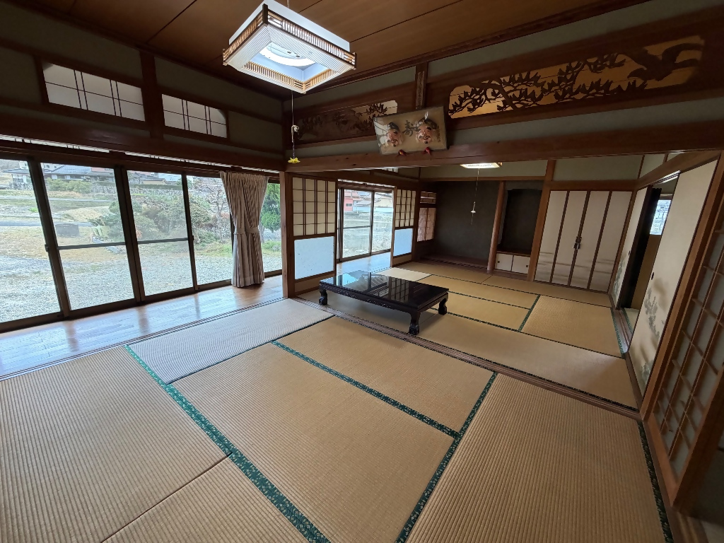 三原市 八幡町美生 4