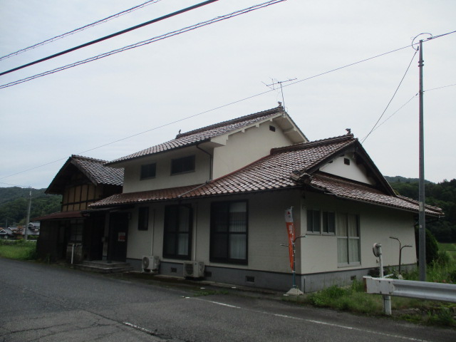 【北広島町502】1階リフォーム済の川近物件！
