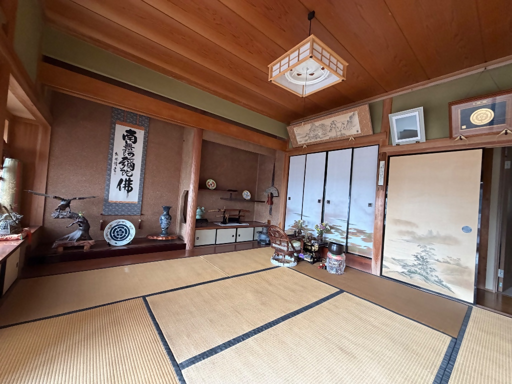 三原市 久井町泉 3