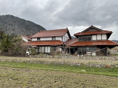 【北広島町537】築100年以上の古民家！リノベーションしたい方に！