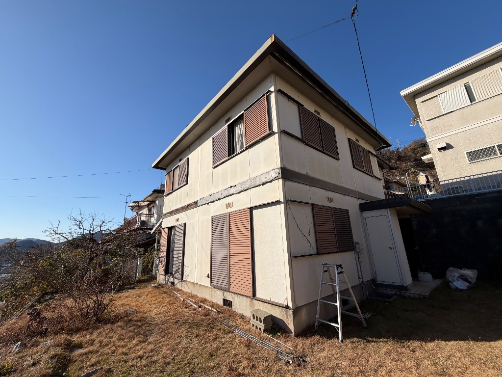 ・２階から海が見える、部屋数にも余裕がある物件です！