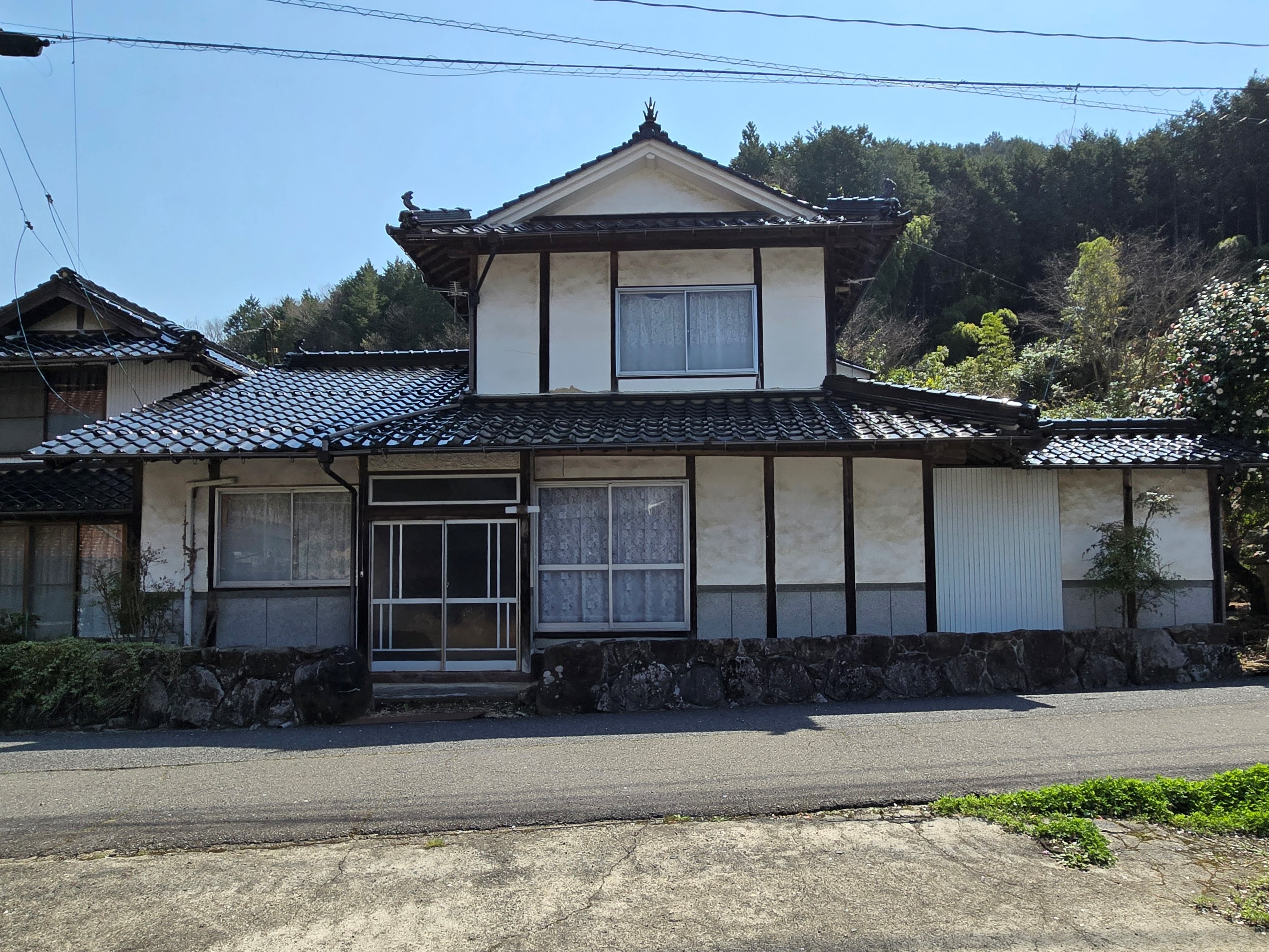 世羅ICまで車で5分！作業場のある家