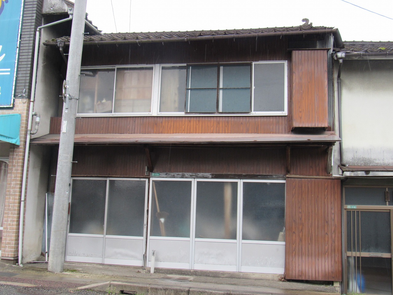 庄原市の町中にある物件です。
