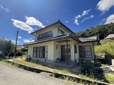 【北広島町567】上下水道完備！コンパクトな2階建て物件！