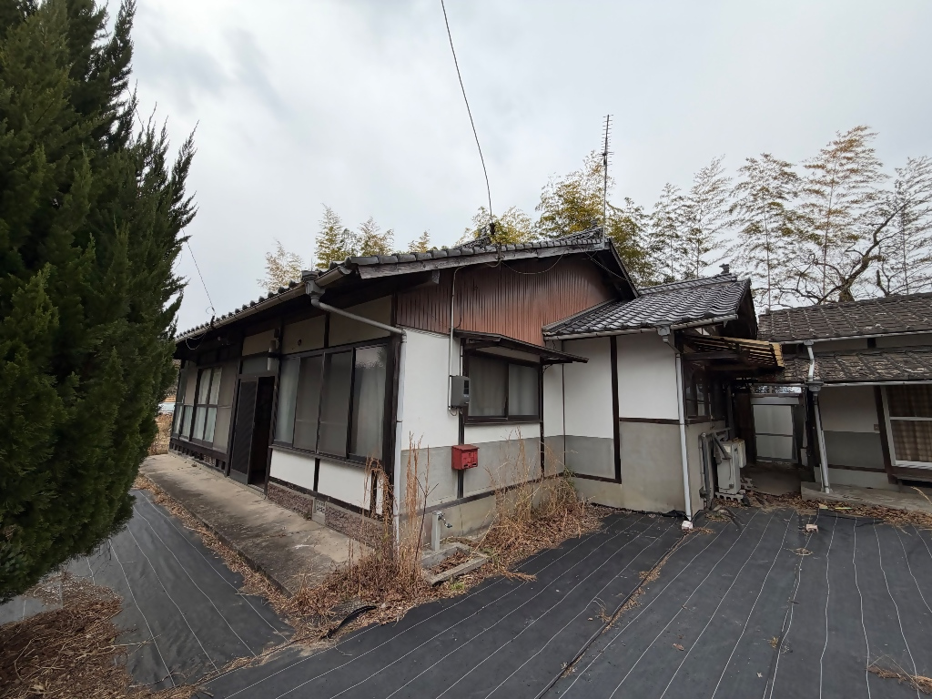 田園風景に囲まれた、平屋建ての古民家物件！