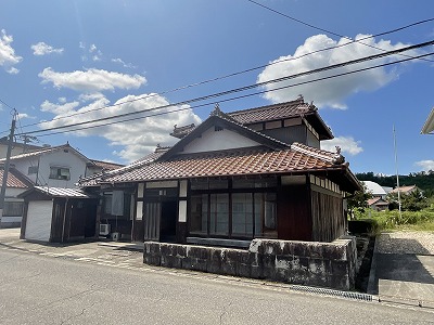 【北広島町564】保育所、小・中学校、スーパーにほど近い利便性の良い立地！